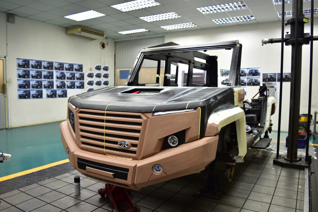 clay model tfm ii 1 2048x1369